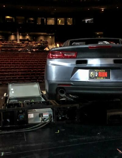 Installing the car on the R.U.N. stage